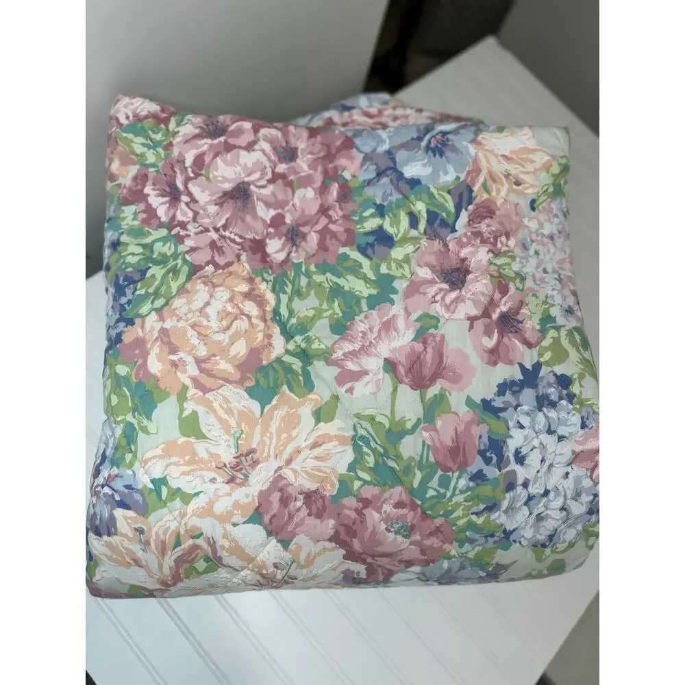 Vintage Croscill Cottagecore Pastel Floral Queen Size Comforter Rose Violet